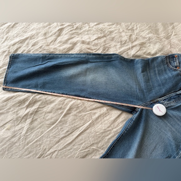 Levi's Ribcage Straight Jeans - Picture 7 of 8